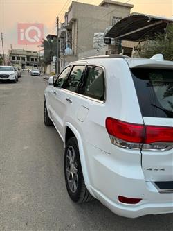 جیپ گراند شیرۆکی